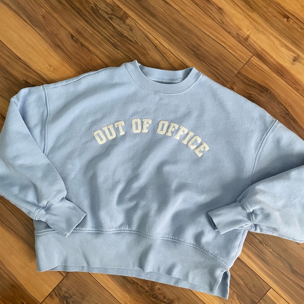 Abercrombie and Fitch Light Blue 'Out of Office' Sweatshirt women’s size XS